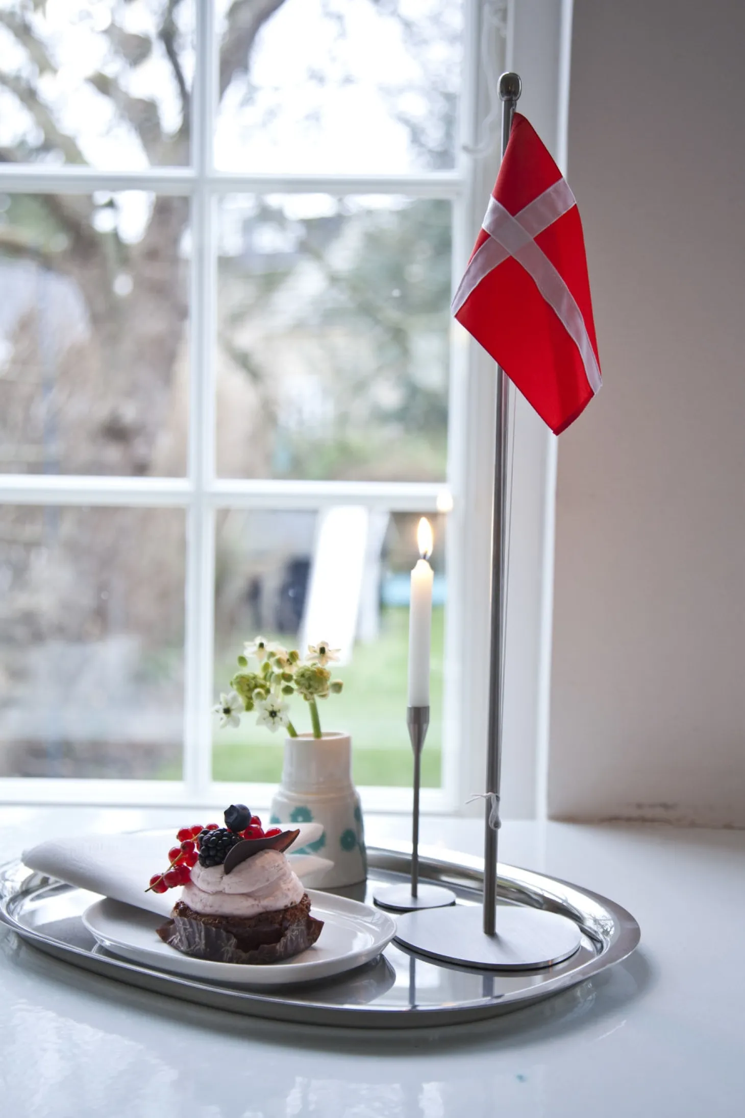 Piet Hein - Bord-flagstang - 25-cm med DANSK flag