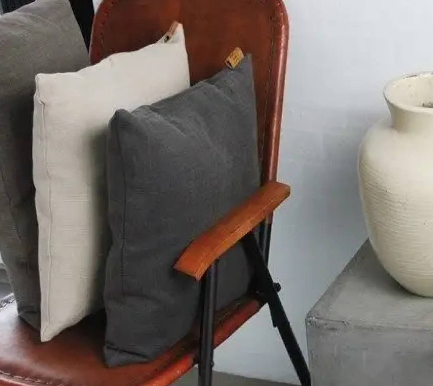 Skriver Collection - Pude - Hotmadi - brun - 45x45 cm