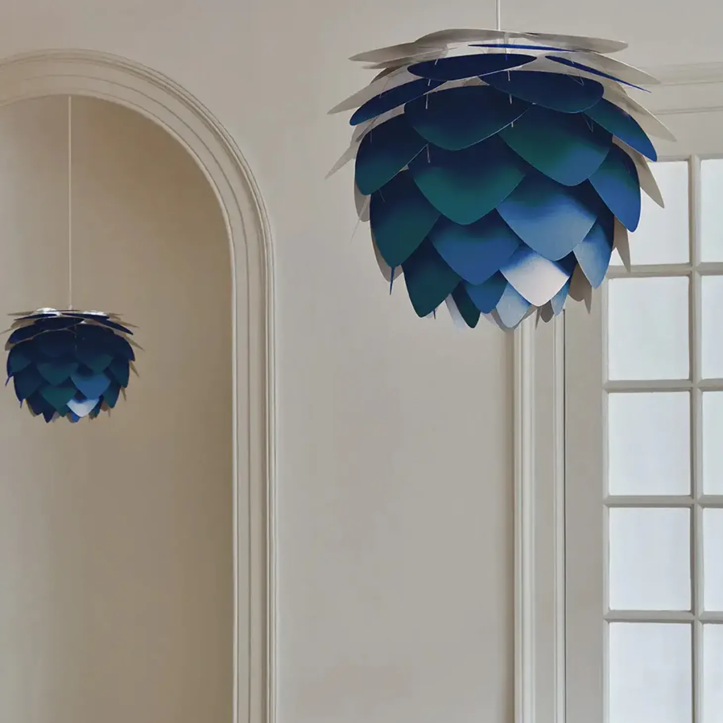 Umage - Lampe - Aluvia Pendel - Petrol blue - Medium Ø59 cm